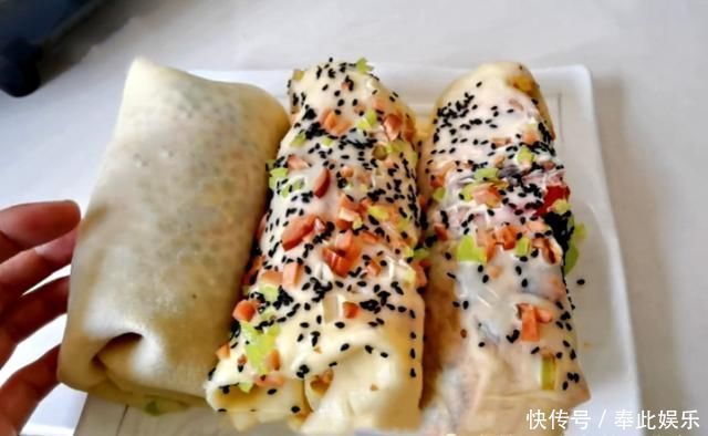 青椒丁|三伏天,我家早餐常这样吃,搅一搅烙一烙,30秒一张饼,特好吃