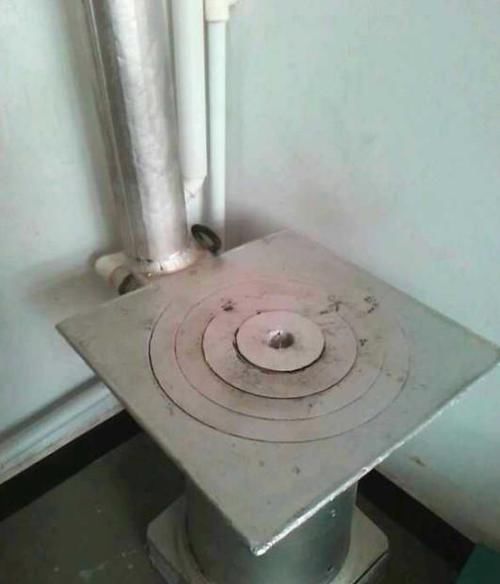 我一个人|晒晒我的农村婚房,院子种菜,卧室没床,但比住大别墅还舒服!