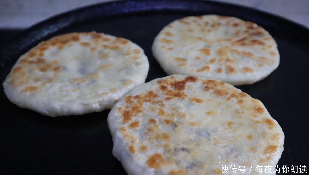 这样做馅饼不仅好吃,还简单易操作,馅料满满