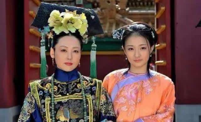 贾母|贾家败落一穷二白,甄家为何直到败落都富得流油?后台太硬