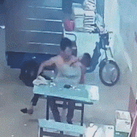 |【搞笑动态图】爱情这杯酒,谁喝都得醉!