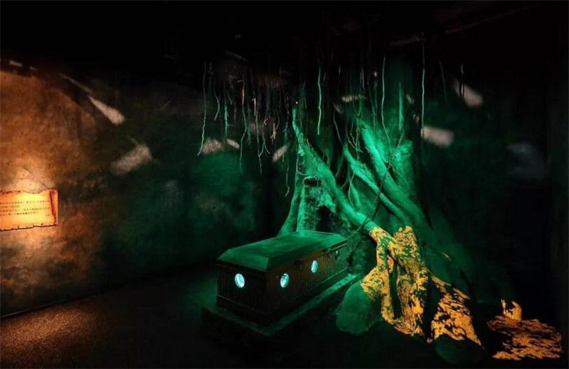 裘德考|《盗墓笔记云顶天宫》青铜门后面是什么？张起灵与青铜门的关系