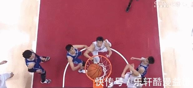 李春江|炸了!马布里和李春江干起来!郭昊文10罚25分!这一扣太解气