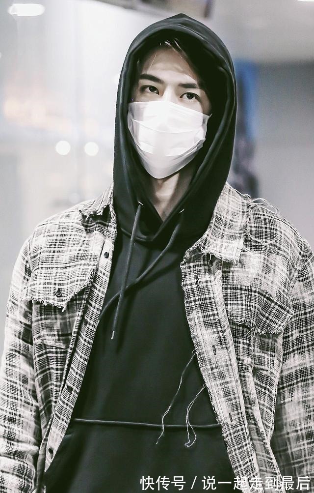 格纹衬衫|王一博的万有吸引力，越青春越破烂，“丐帮”造型成潮流范本！