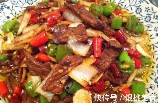 鸡蛋炒年糕|简单又美味的家常炒菜,口感丰富很下饭,特别易学易做