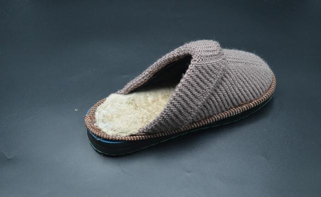 不管棉拖有多脏,试试这个方法,不用水洗不用晾晒,棉拖立马干净