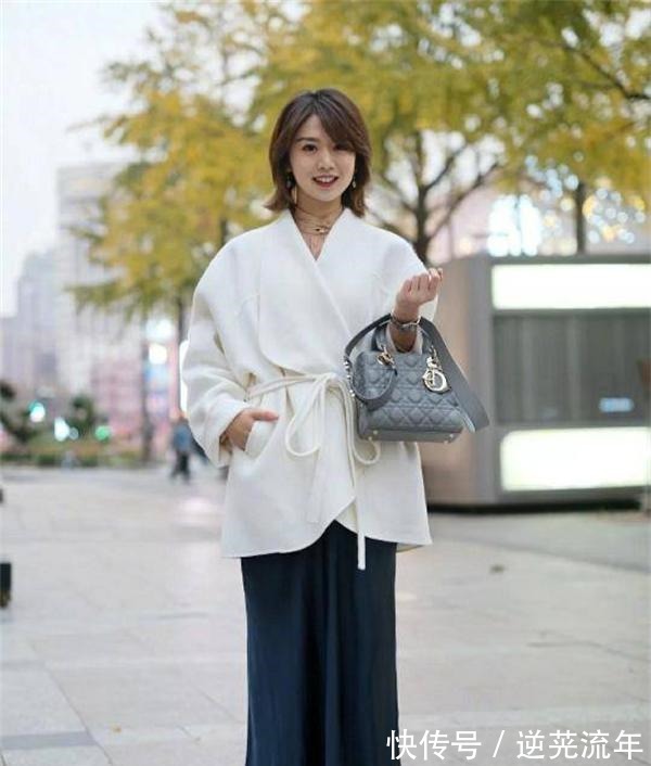 衣服 冬天适合简约有气质的穿搭，稳重又有韵味，适合现在的你！