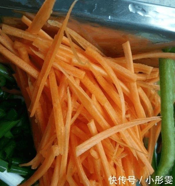 大热天的, 老公就馋这美味, 当菜又当饭, 炒一锅不够, 再炒一锅!