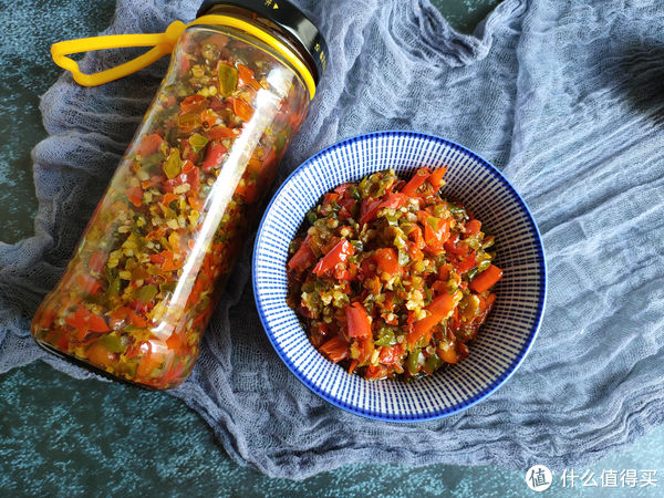 趁辣椒新鲜又便宜,多囤些做辣椒酱,放一年不坏,拌面下饭特美味