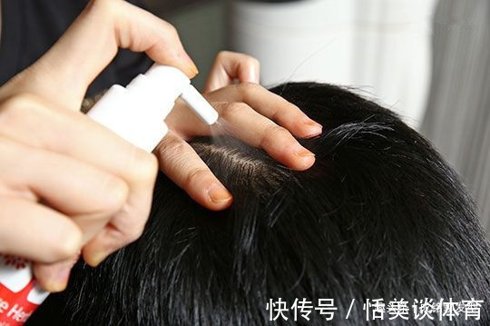 发质 经常染发的老年人,要养成这三个养护好习惯,头皮健康不伤发