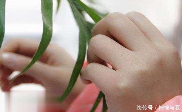 症状|糖尿病患者,出现这3种症状,恭喜,血糖值可能控制的很好