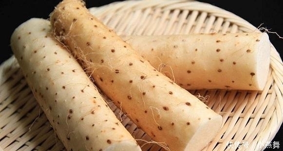 等于|严重警告山药和它天生“相克”,同吃等于“慢性服毒”,赶紧告诉家里人