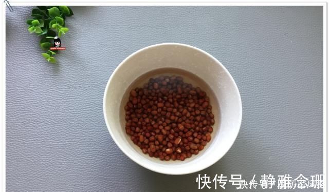 红豆|电饭煲红豆发糕，这样做不用揉面，不用擀面，好吃还简单