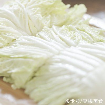 鲜味无敌的芋头白菜卤，大人小孩都爱吃