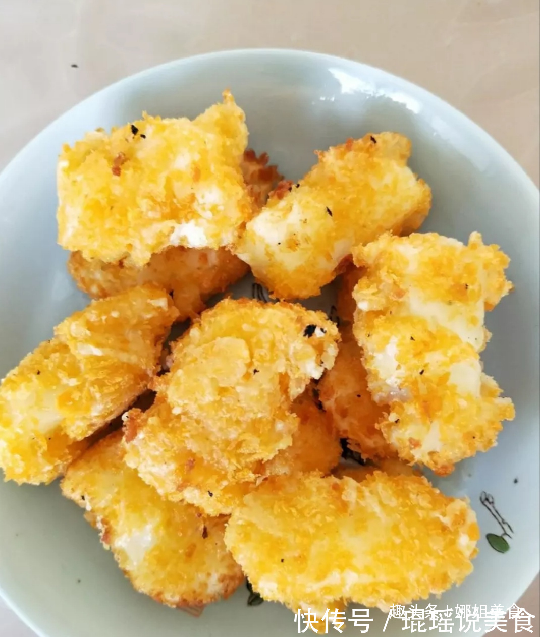 不放面粉，不放水，三天两头做一次，香酥可口，刚出锅我连吃3盘