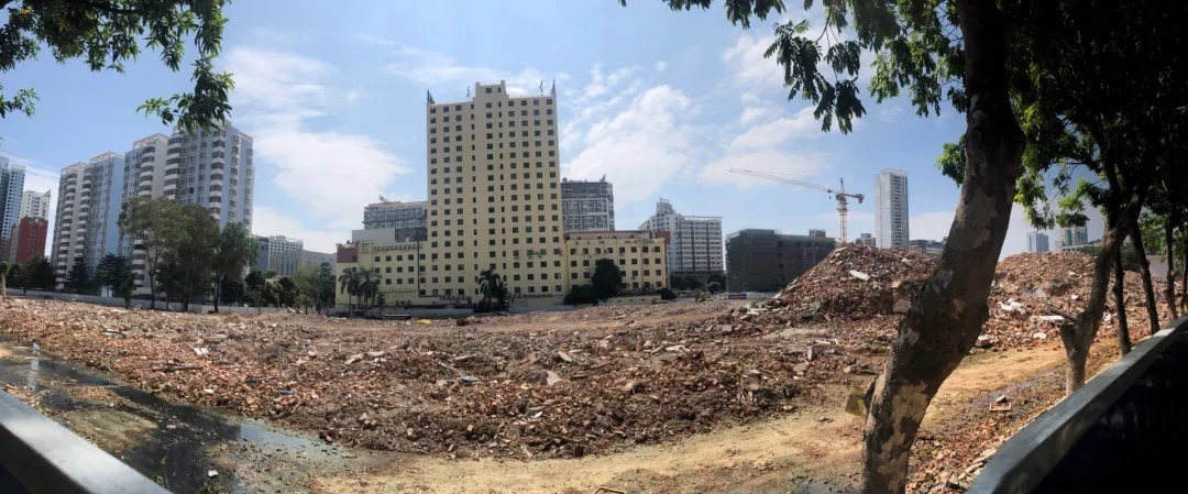 大院|轰隆隆,70年地委大院拆了一半,这个南宁十强小学学区房你能买吗?