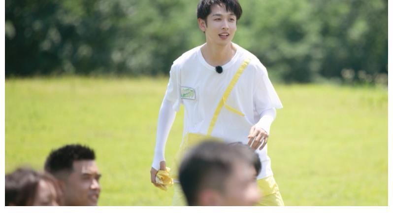 小哥哥无趣没有梗,弱不禁风?芒果新综艺被吐槽是在消费观众热情