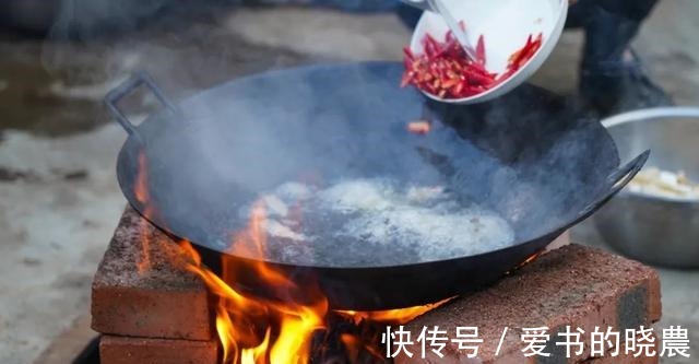 舌尖|「舌尖上的永胜」之鸡枞油!