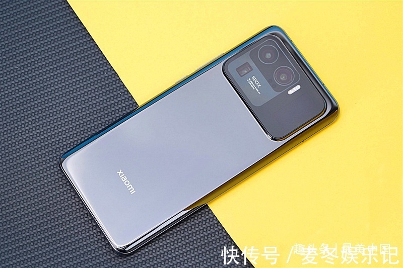 oled|目前最值得推荐的3款国产手机,颜值高性能强,畅玩三五年不卡顿