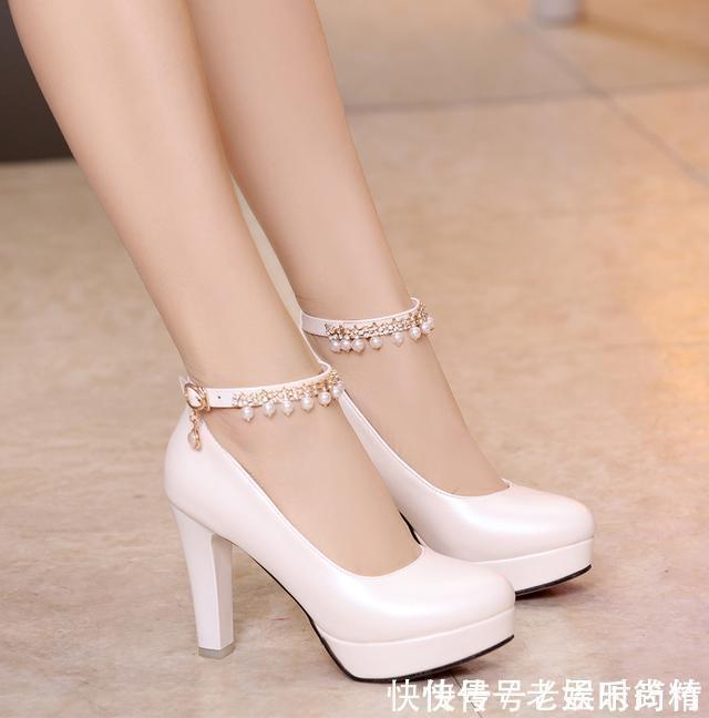 时髦优雅的高跟鞋,显高又有女人味,你有吗