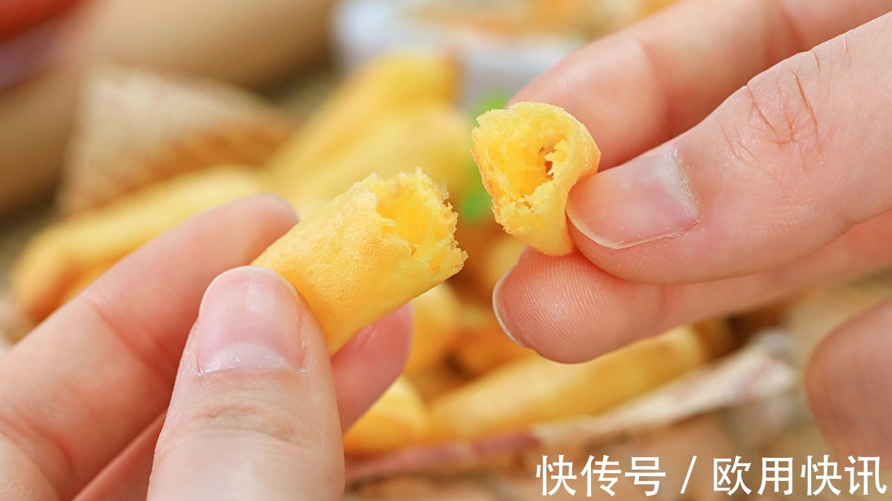 蛋黄|别等到娃不爱吃饭了才想起它！随手一做又香又脆，吃1次想3天