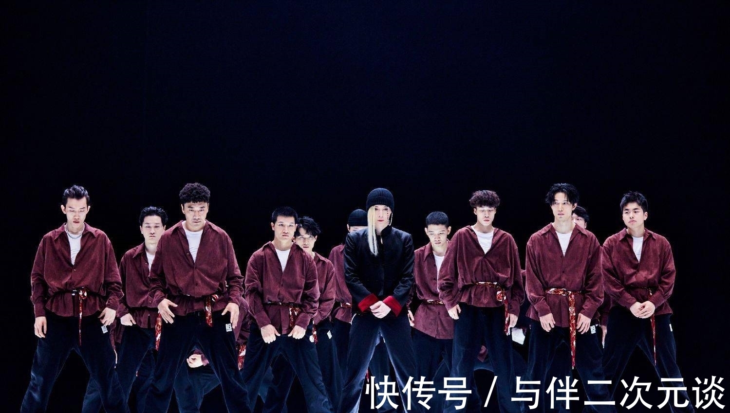 賣萌|張藝興《這就是街舞4》大秀造型曝光 極致冷感,王一博隔空賣萌