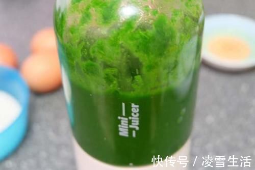 5颗鸡蛋,一把菠菜,就可以吃到又嫩又润的戚风蛋糕,总吃也不够