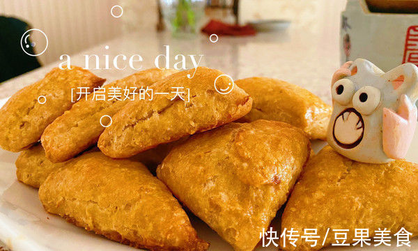 简单易做的全麦柠檬司康，让人吃了还想吃