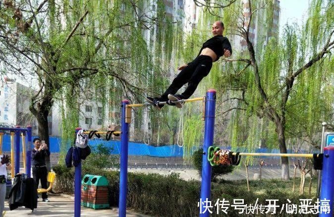 仰卧起坐|注意老人这7大锻炼方式是错误的,难怪你越练病越多