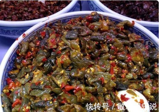 积食|吃1次等于吃10个塑料袋,7岁男童积食不长个,只因“毒晚餐”