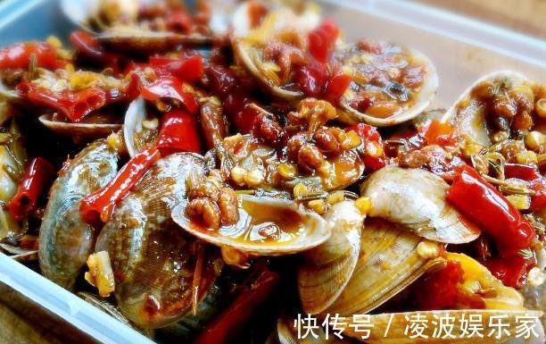 实话|婆婆请我全家吃海鲜,一直居高临下,我妈说句实话,接下来精彩了