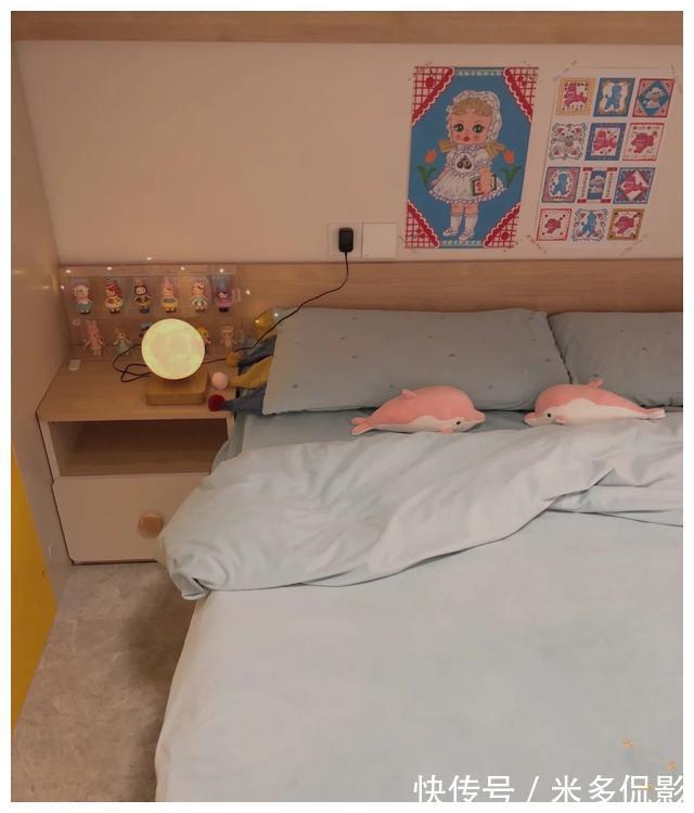 石膏线|她家88平米，全屋刷乳胶漆，石膏线做背景墙，效果太漂亮温馨了