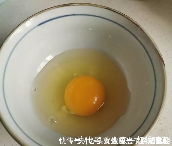 新做法|水煮蛋容易吃腻！学会这个新做法，嫩滑好吃，健脑益智，超棒