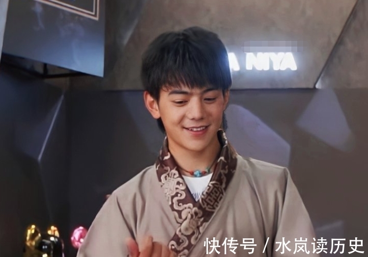 周也|《中餐廳5》開啟錄制,網(wǎng)傳嘉賓都來了,沖著丁真龔俊就不想錯過