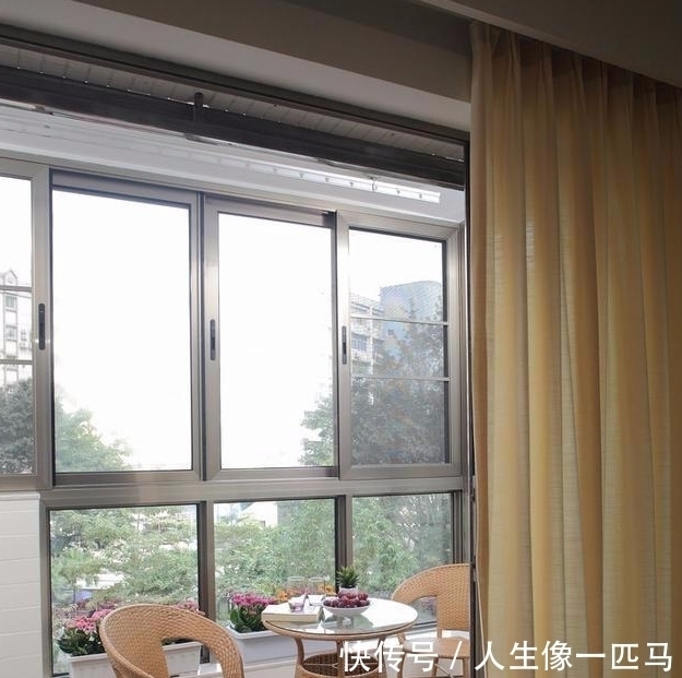 嫌弃|挺着大肚子一人装修新房，老公从工地回来后，嫌弃难看拒绝入住！