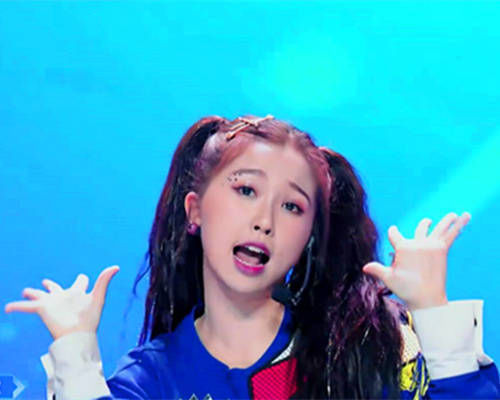 杨超越|“综艺势力榜”《青春有你2》话题量破20亿,虞书欣力压蔡徐坤