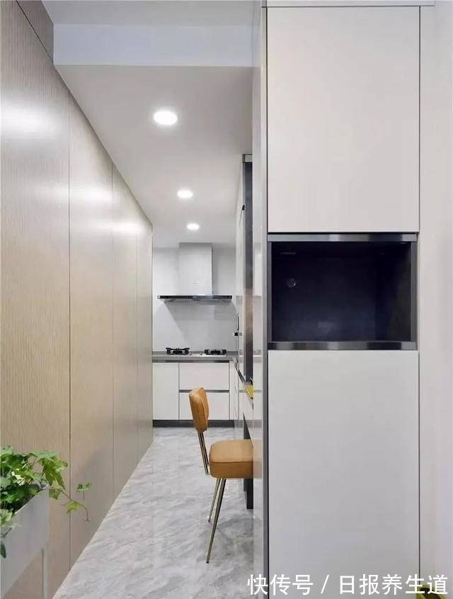 咖啡厅|巧妙的设计,50㎡户型放下两张床,还有咖啡厅、衣帽间和咖啡吧!