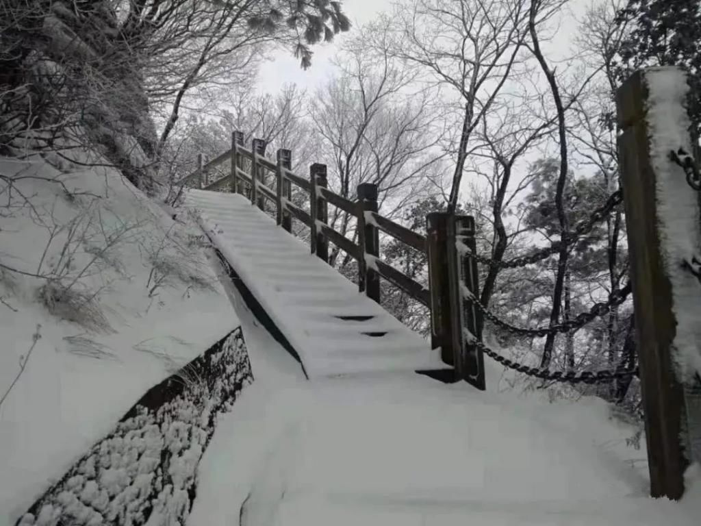 县区|初雪！周边县区雪景美图来袭！