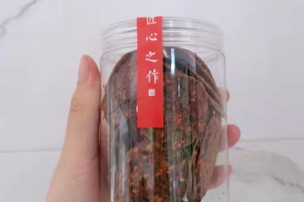 多多制作芝麻薄饼多妈赞，料足比买的好吃，网友：黄磊后继有人了