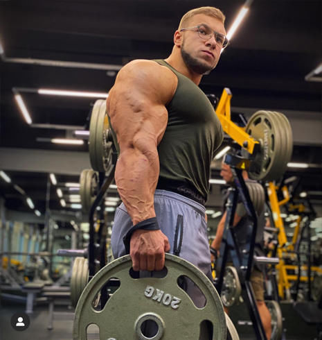 体重|23岁的俄罗斯健美巨兽，体重127公斤，一年增长10公斤纯肌肉