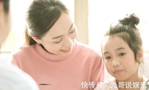 自信|两个穷人家的“自制书包”扎心了:一个让娃自信,一个让娃自卑