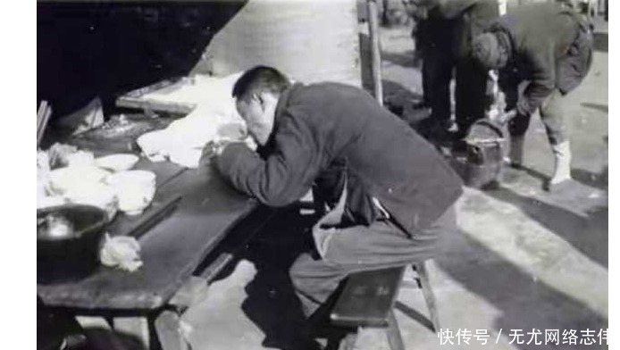 五官|民国老照片:女子五官精致远胜现代女星,图7为何要挑猪去河边?