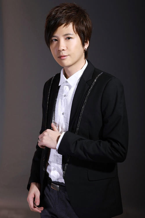 十八岁的天空|金莎37岁未嫁,5段情史全落空,李智楠苦等18年,和盛况是炒作?