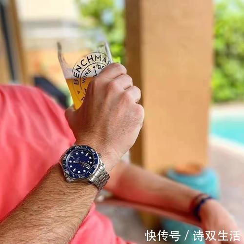 经济|欧米茄是什么档次？什么经济条件的男人才戴的起欧米茄