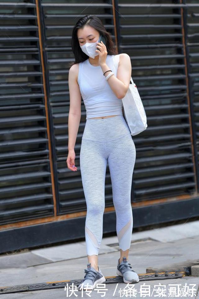 运动裤 改变风格,偶尔试试运动装,展现青春的味道