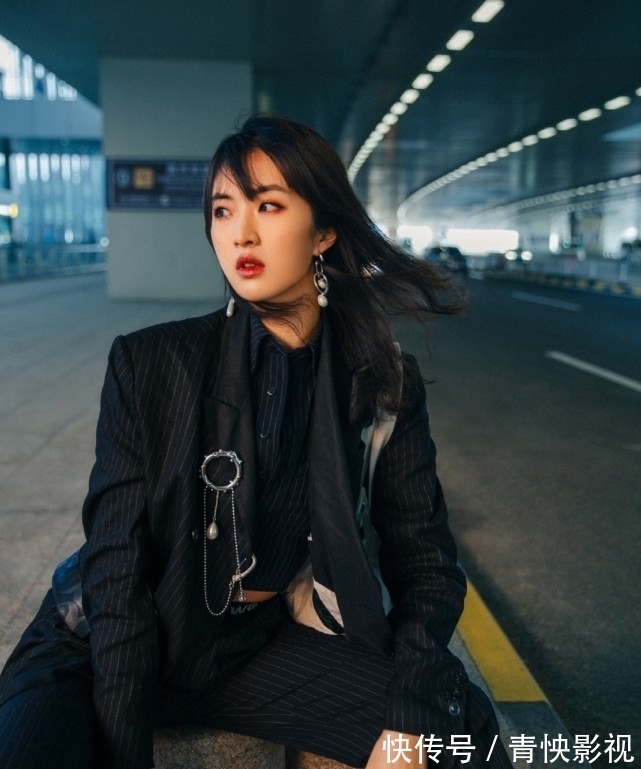 路透照|姚安娜周也合体上热搜，网友的反应很意外，炒CP果然屡试不爽