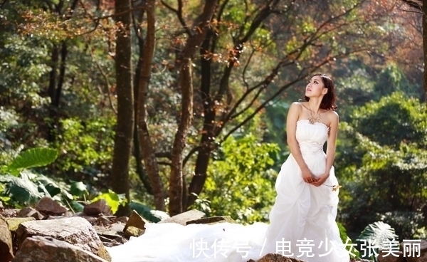 一叶知秋&一叶知秋寒色起,飞红舞罢引风凉;七律六首,秋情寄梦意悠悠