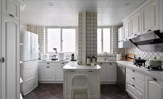 美观|终于入住新家了,136平三室新房,鞋柜实用极了,电视墙特满意!