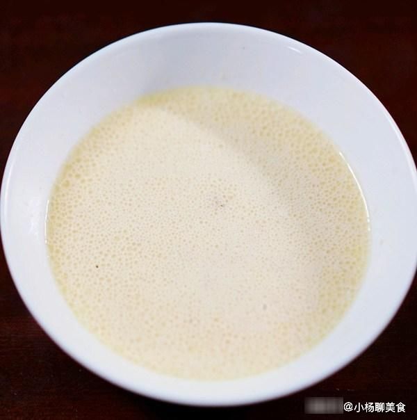 发酵|秋季蒸馒头，别只知道放酵母，多加一样，馒头做好香甜又暄软