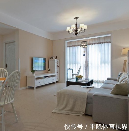 沙发|机智媳妇不做吊顶,放弃背景墙,玄关阳台一点也不浪费,太漂亮了